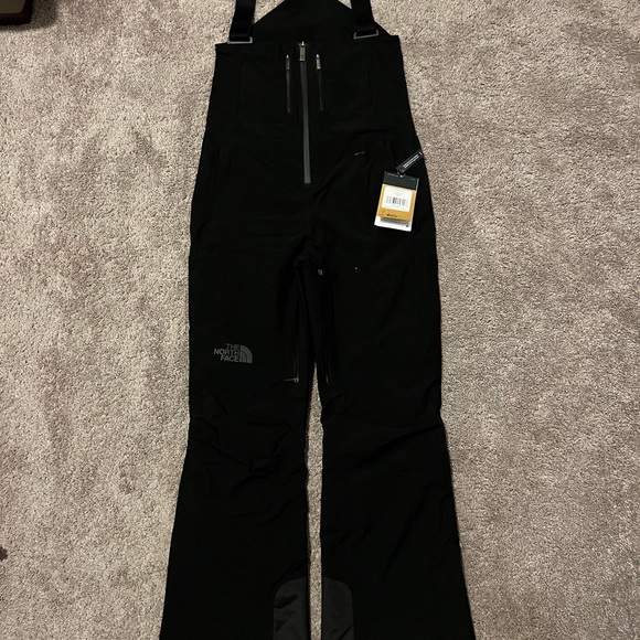 Northface Waterproof, Insulated Ski Pants/ Snow Bibs Womens - Picture 3 of 13